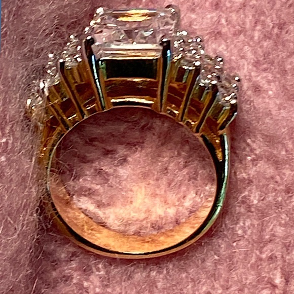 Simulated Diamond Engagement / Cocktail Ring - Picture 6 of 6